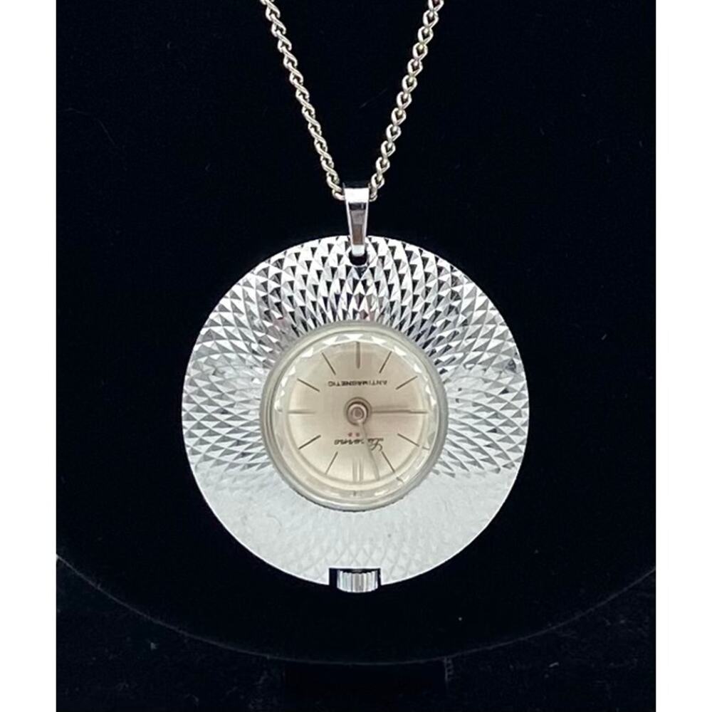 Vintage Lucerne Wind Up Necklace Pendant Watch Swiss Made Silver Tone